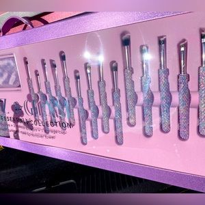 Glitz & Glam viral TikTok makeup brush set - purple pearl & bling